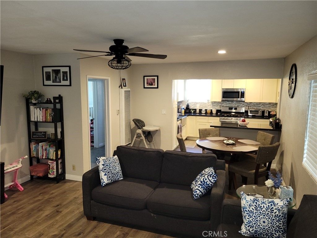 listing image 130729815130152759103