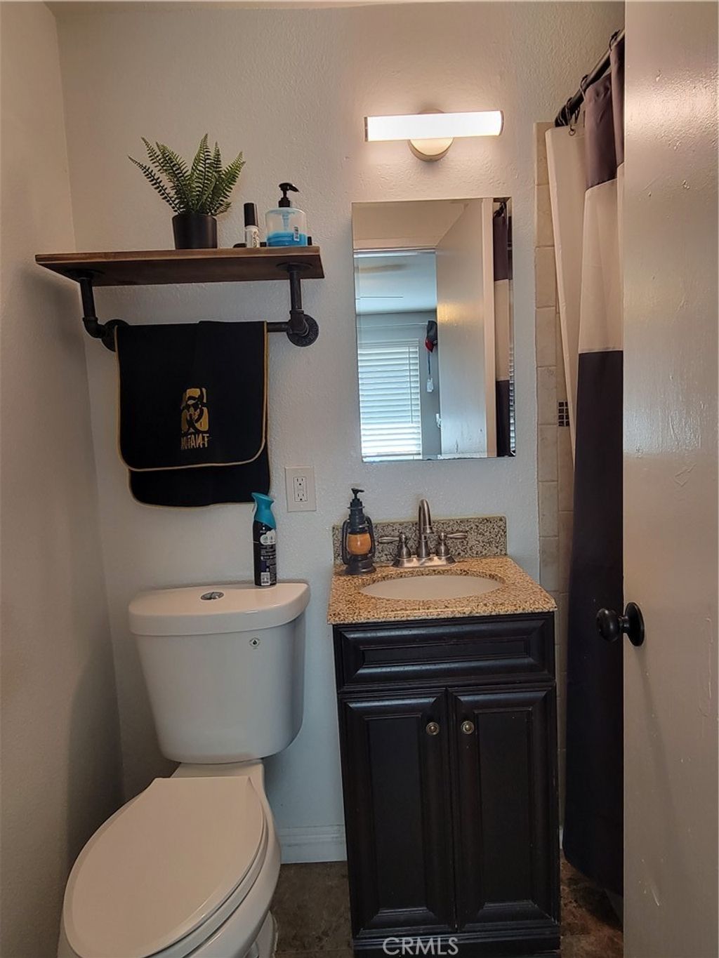 listing image 130725315546001565225