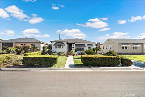 A home in El Monte