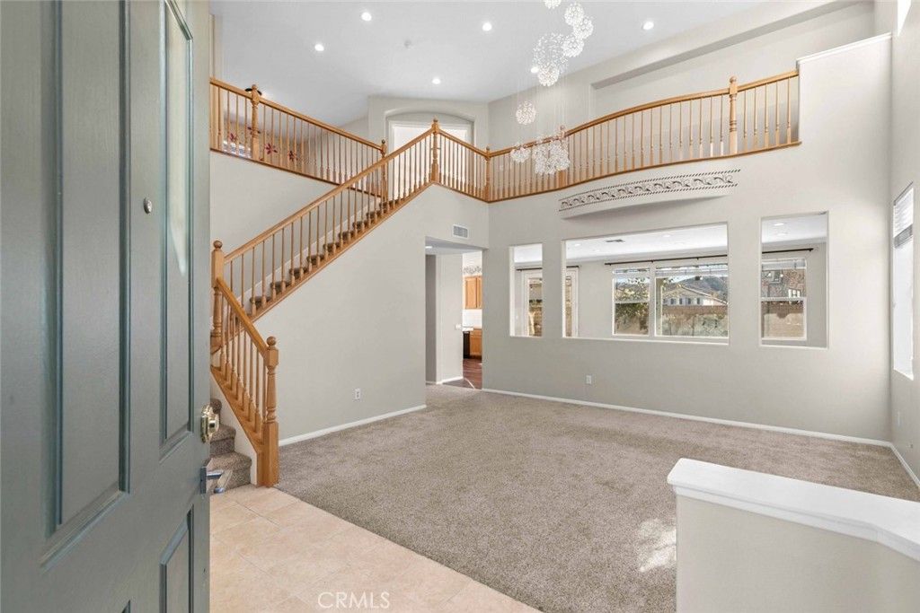 listing image 0