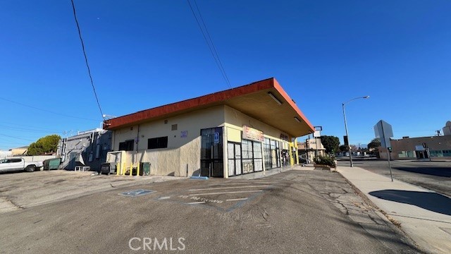 3501 W Beverly Boulevard