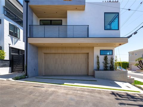 A home in Hermosa Beach