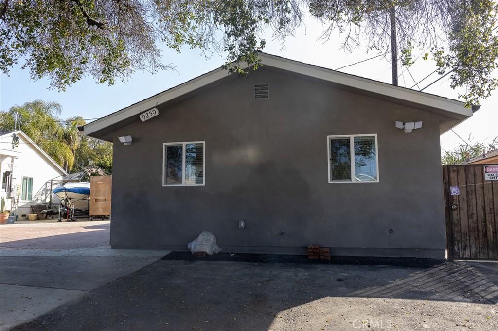 Properties 2 9250 N Kester Ave
