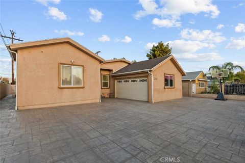 A home in North Hollywood