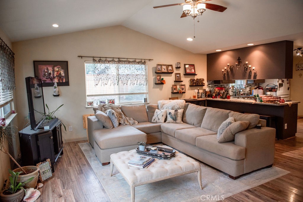 5596 Vista Drive