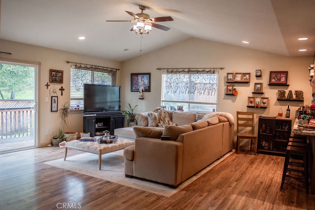 5596 Vista Drive