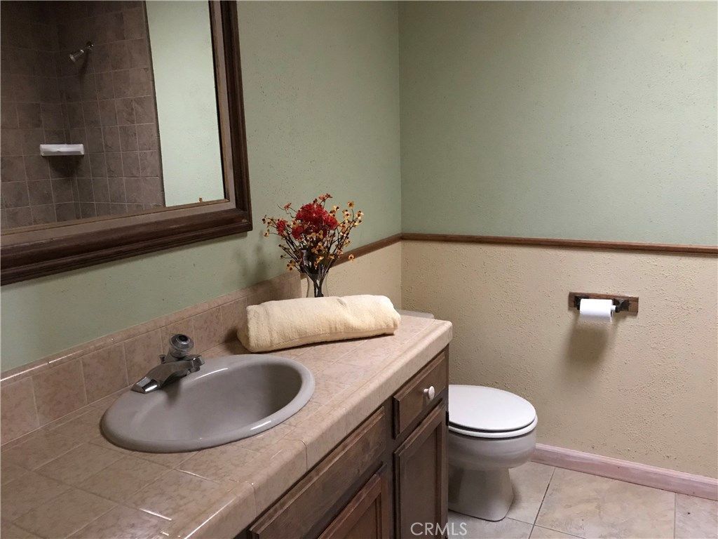 listing image 130722205117055781421