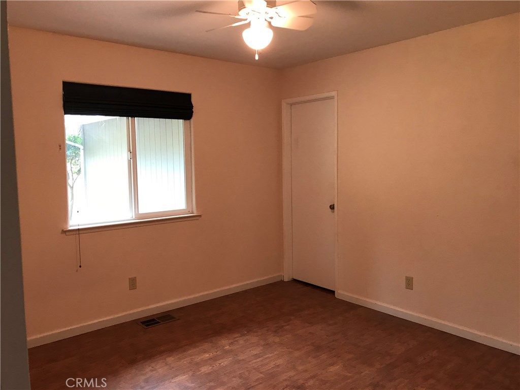 listing image 130727559871457486821