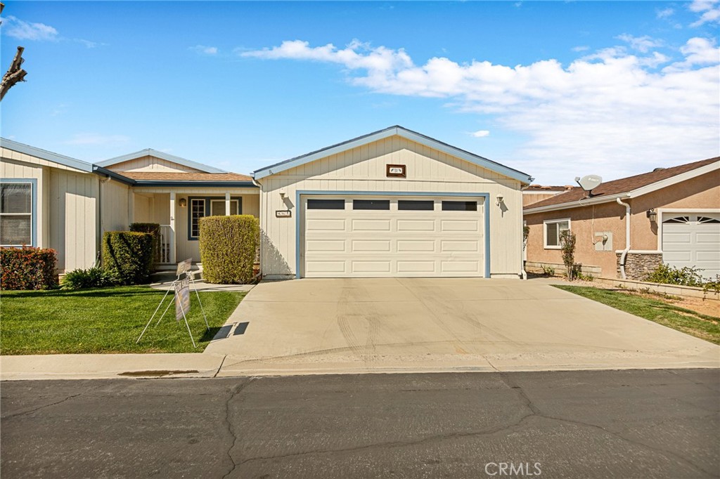 10961 Desert Lawn Dr 461
