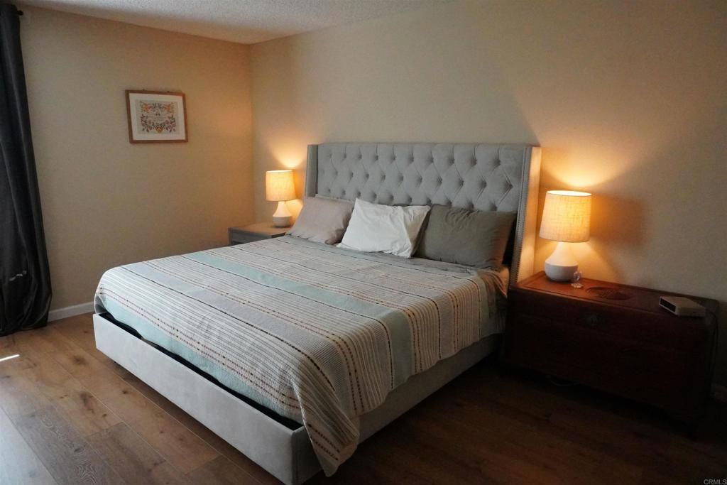 listing image 130720693053097899957