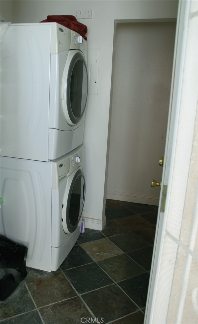 Photo 10 of 25 of 246 E Howard Street condo