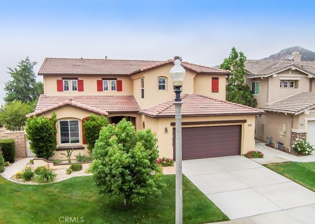 listing image 130729371764257678912