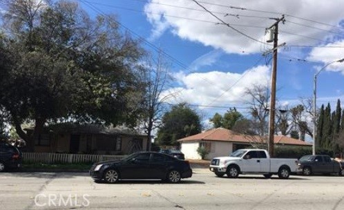 1367 S Towne Avenue