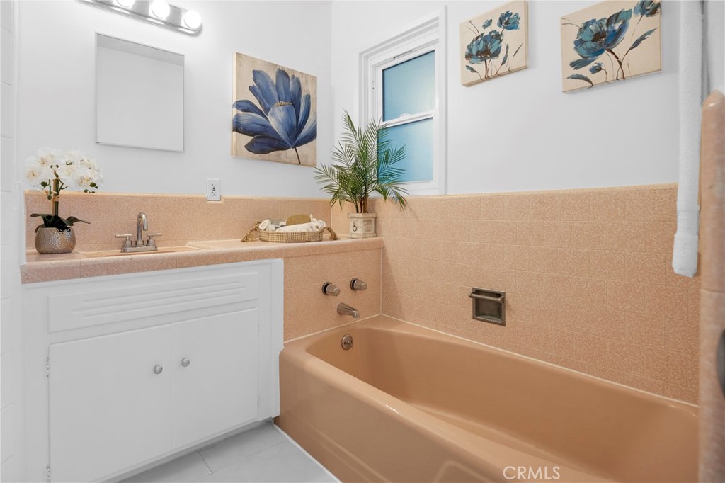 Alamitos Beach (AB) - Residential