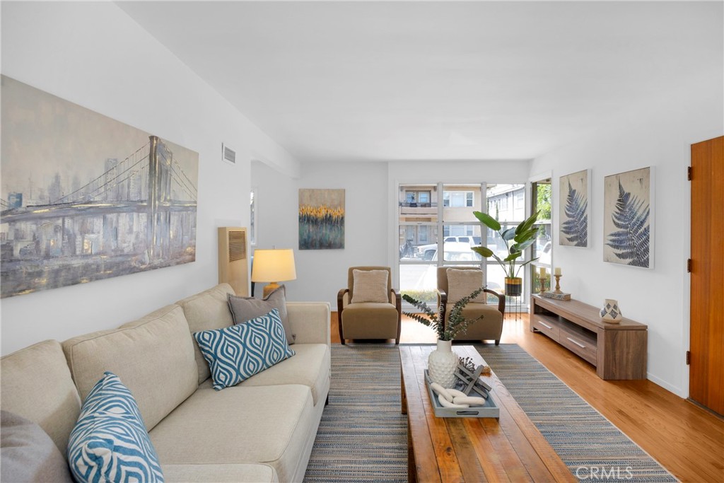 Alamitos Beach (AB) - Residential