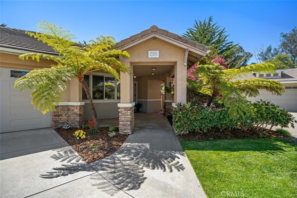 2319 Sanderling Court