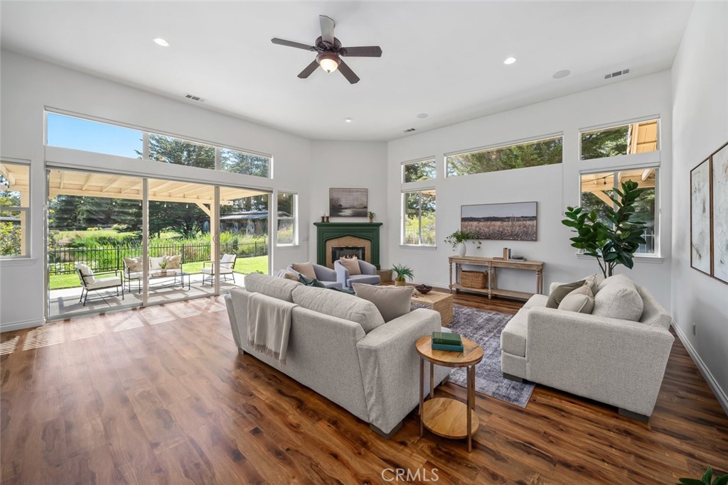 2319 Sanderling Court