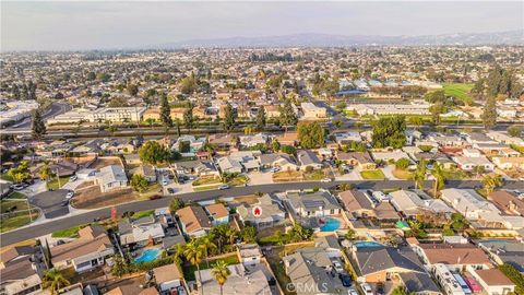 A home in La Mirada