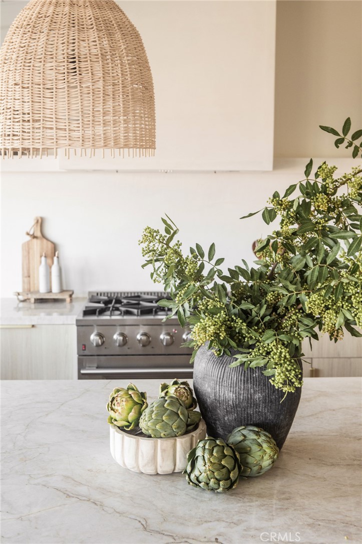 217 Via Los Miradores