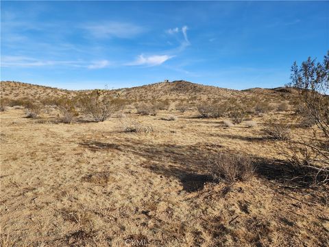 Photo of 0 Patrick Way, Yucca Valley, CA 92252 (MLS # WS23203577) Photo of 0 Patrick Way, Yucca Valley, CA 92252 (MLS # WS23203577)