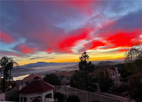 33 Corte Palazzo Lake Elsinore CA 92532