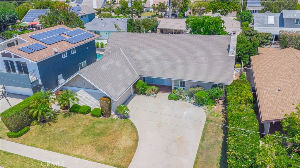 Photo 2 of 20 of 2014 Tuffree Boulevard house