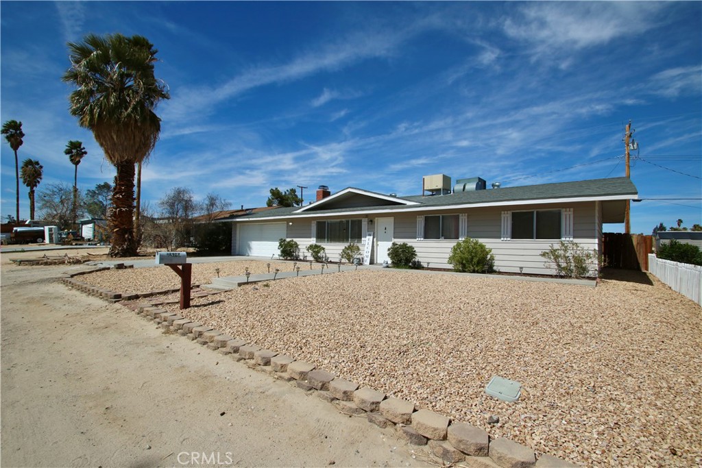Photo 1 of 33 of 72390 Sunnyslope Drive house