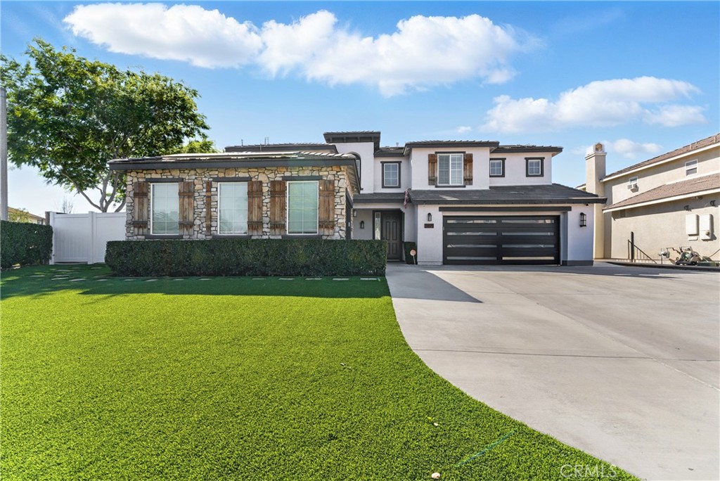 5999 Pinegrove Place