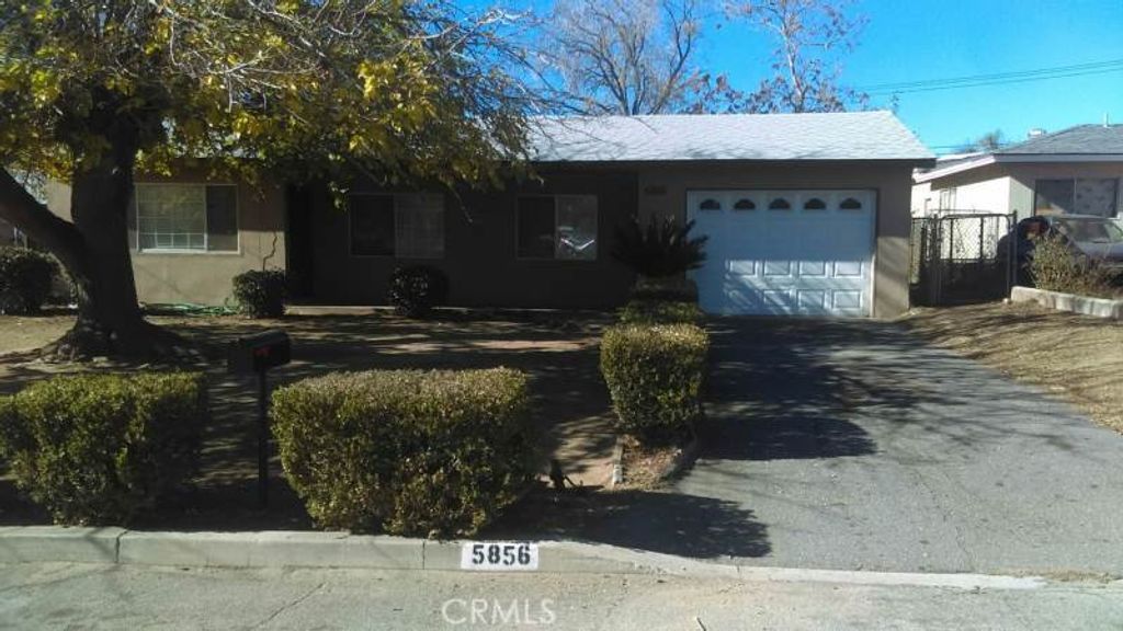 listing image 130722381449980828557