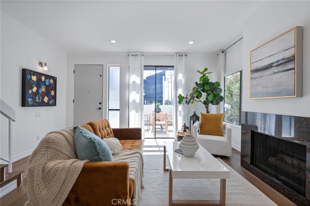 Photo 3 of 41 of 1314 17th Street 22 condo