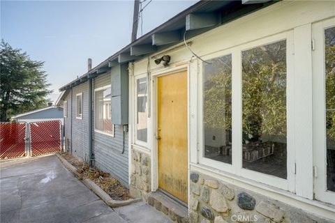 A home in La Crescenta