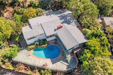 A home in Studio City