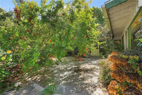 A home in Studio City