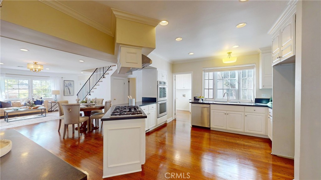 Properties 4 1420 Pasqualito Drive