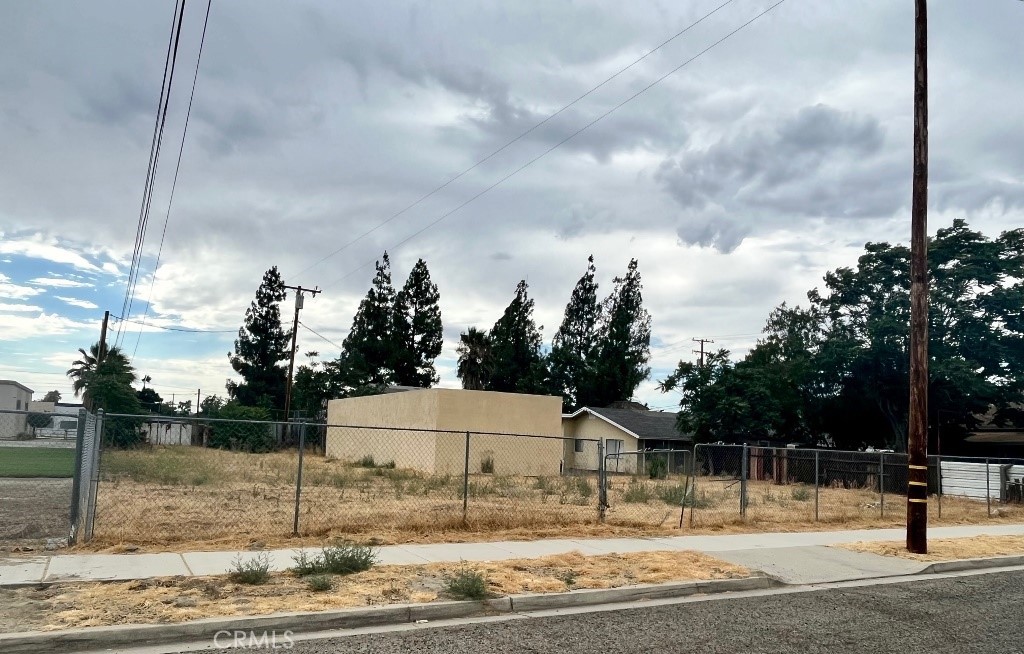 147 N Alessandro Street