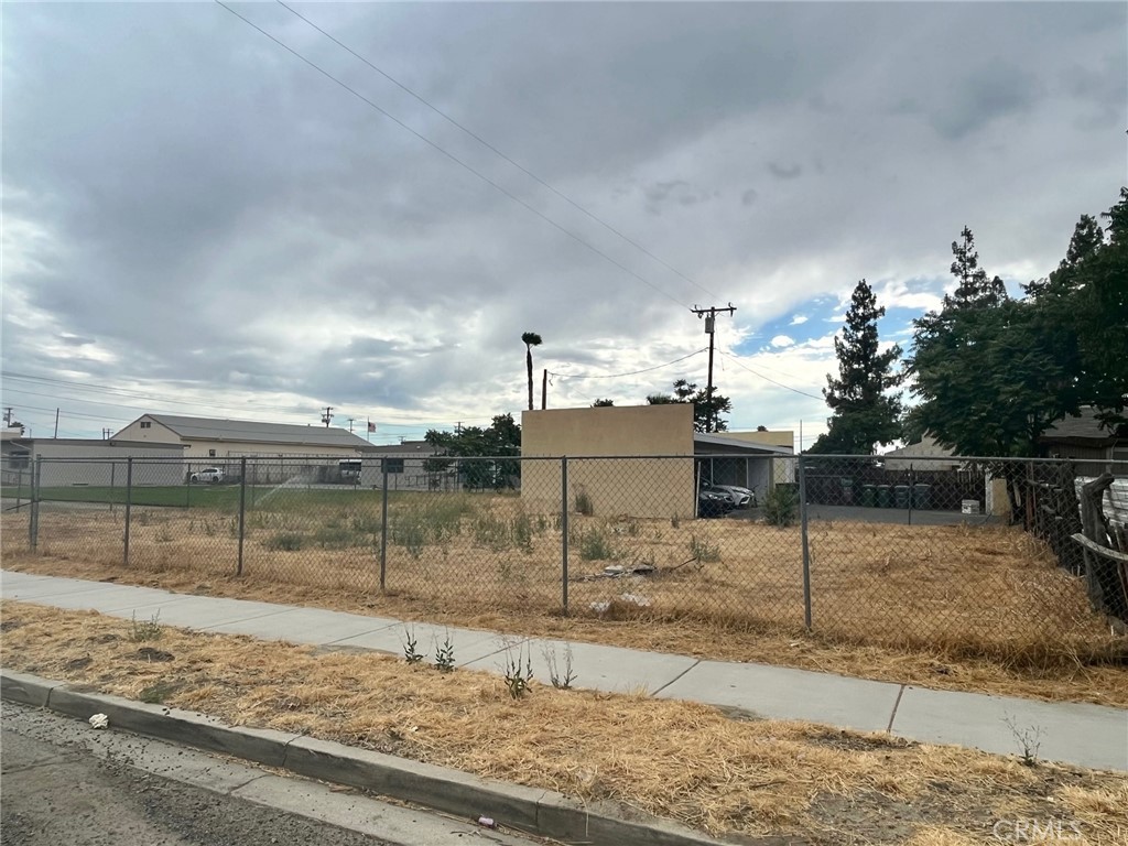 147 N Alessandro Street