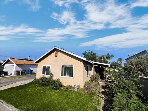 A home in El Monte