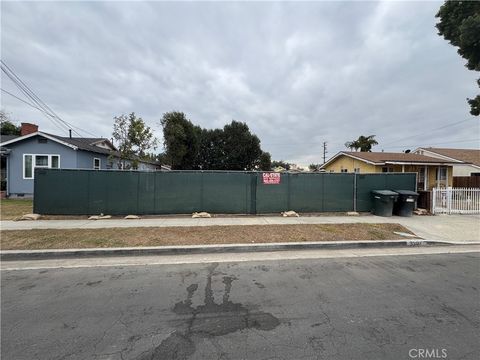 A home in Bellflower