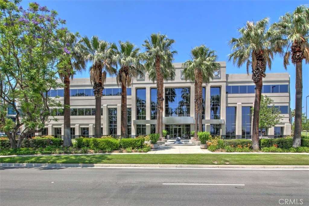 • +/- 70,040 SF, 3-Story, Class A Office Building
• Premiere Ontario Airport Submarket Location
• Prominent I-10 Freeway Visibility
• Built in 1999; Zoning: SP, City of Ontario
• Immediate Access to I-10, at Haven Avenue
• Close Proximity to I-15 and 60Freeways
• 4/1,000 Parking; Reserved Parking Available
• Card Key Security System; Full Service Gross Leases
• Professionally Managed and Maintained
• Suite 260 Includes a Reception Area, 2 Offices, Break Room, Storage Rooms, and IT Room