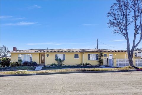 A home in Inglewood