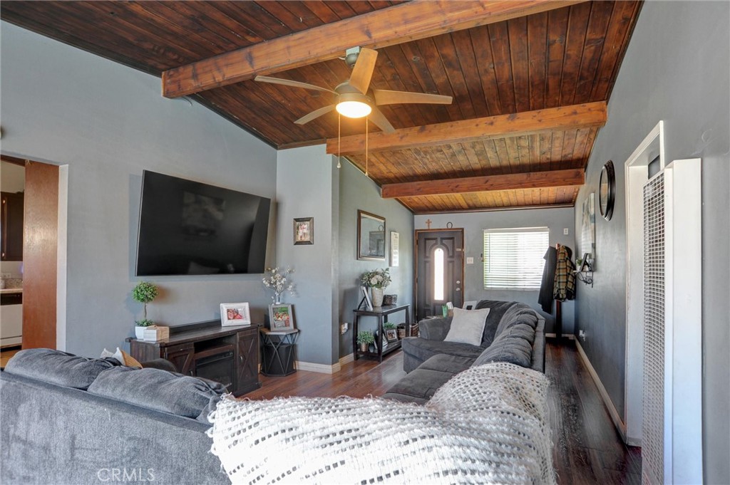 5633 Cedarglen Drive