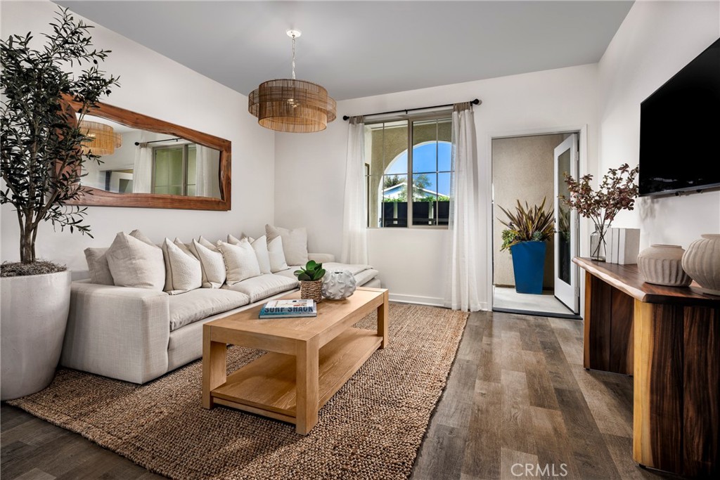 9001 Cerise Lane 109