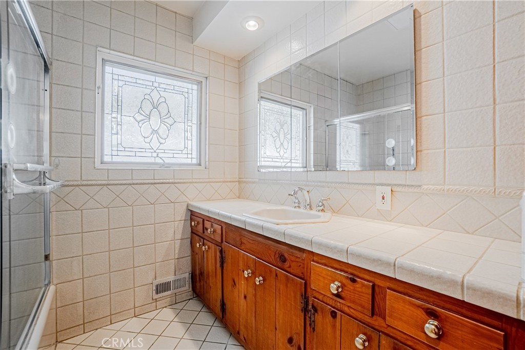 Alamitos Heights (AH) - Residential