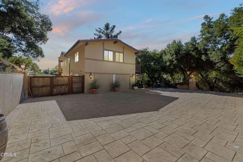 A home in Oak View