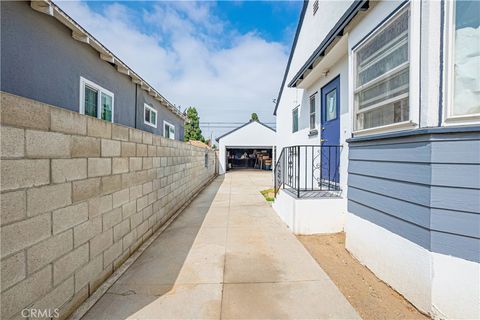 A home in Inglewood