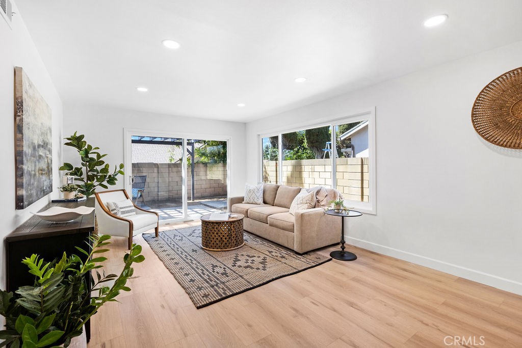 1001 N Van Buren Street