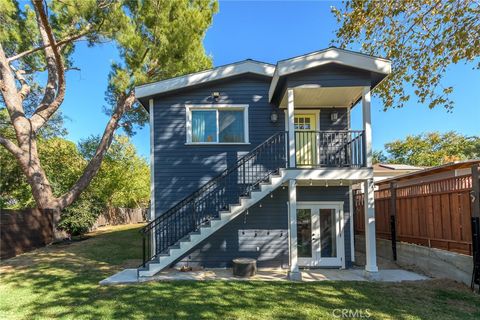 A home in La Crescenta