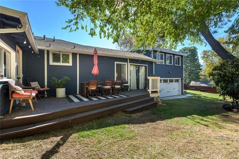 A home in La Crescenta