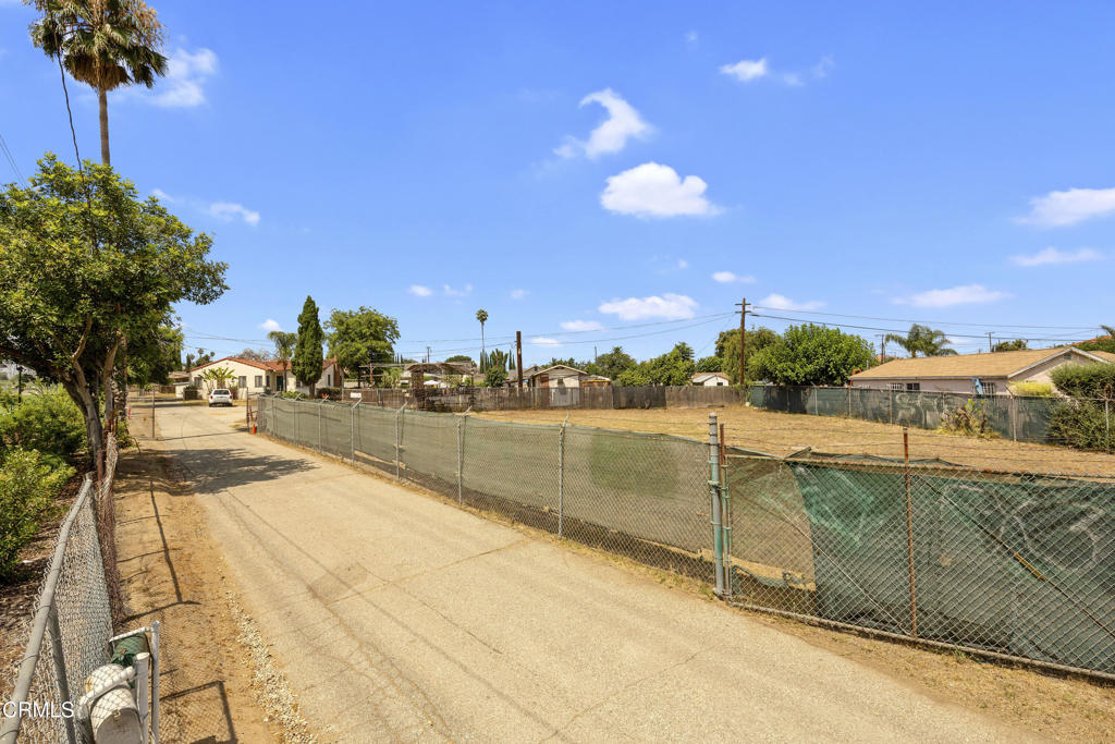 2501 San Gabriel Boulevard