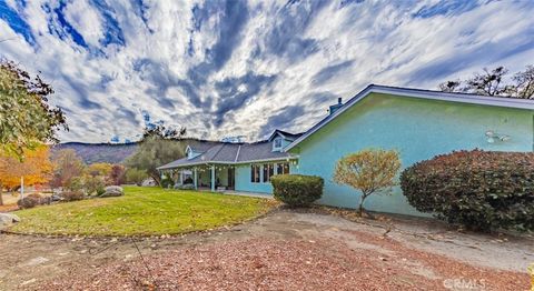 A home in Ahwahnee